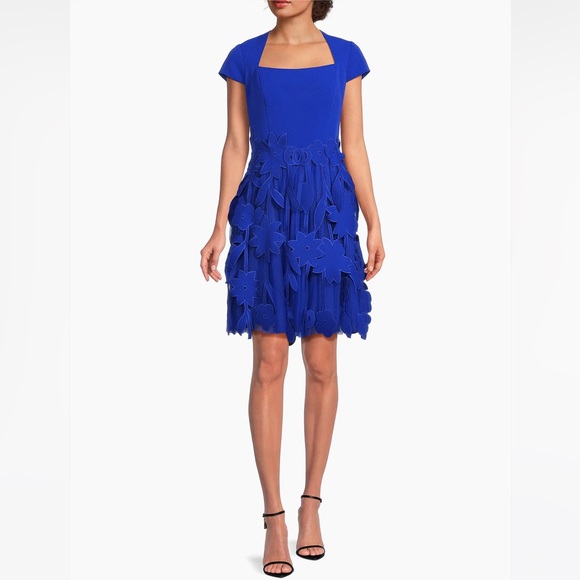 Shani Fit & Flare Dress - www.disolcolor.com